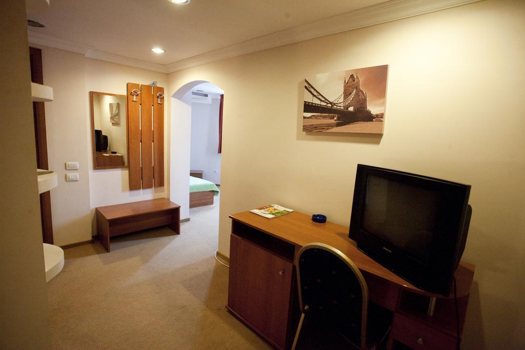 Hotel Parc Tecuci 객실 사진