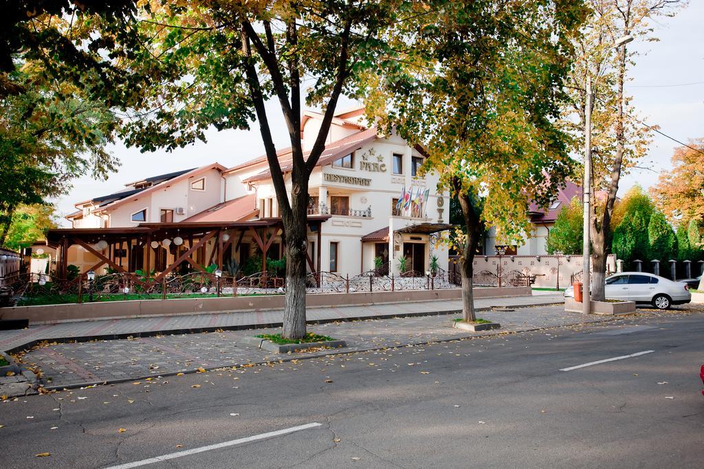 Hotel Parc Tecuci 외부 사진